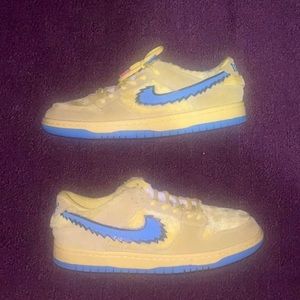 Grateful Dead x Nike Dunk Low SB (Yellow)